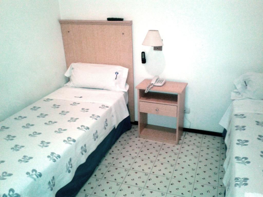Mari Plaza Hotel 布宜诺斯艾利斯 外观 照片